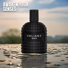 A CENTER Verse Adonis Blue Gold bottle delivers citrus freshness and polish.
