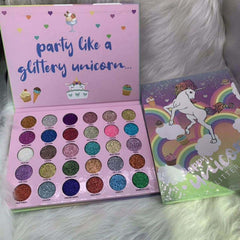 ABELYN shimmering eyeshadow on eyelid demonstrates long-lasting sparkle