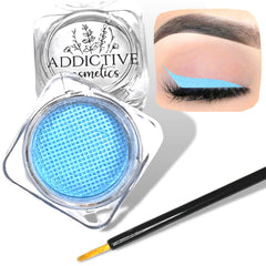Addictive Cosmetics Wet Liner Soft Blue activated with water for a smooth paste.