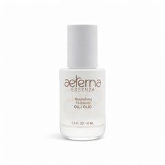Aeterna ESSENZA bottle pouring oil for easy daily nourishment
