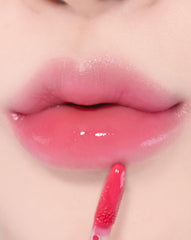 alternativestereo Lip Potion Aqua Glow No.7 Pink Soda cap closeup shows smooth non-sticky finish