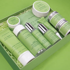 AM AROMANTRA Tea Tree Cleanser bottle purifies skin for a balanced, fresh feel.