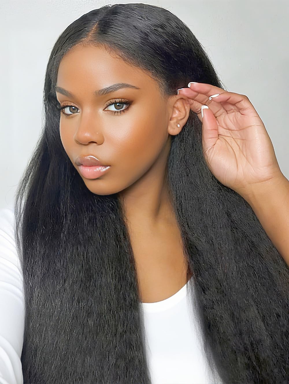Aminow Kinky Straight 22in lace-front front view showing natural scalp