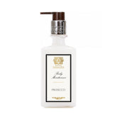 Antica Farmacista Prosecco-lotion: bouteille élégante et hydratation durable.