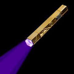 APRÉS Omni Light with stabilizing feet keeps the lamp steady during curing.