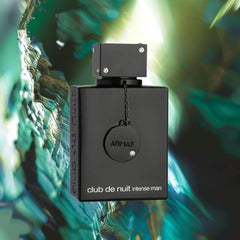 Armaf Club De Nuit Intense heart notes reveal rose and jasmine elegance.