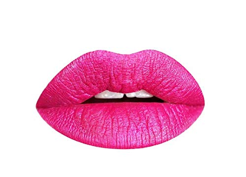 Aromi Fab Flamingo lipstick bottle close-up shows bright pink metallic shade ideal for bold looks.