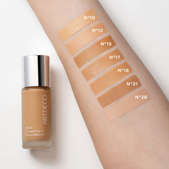 ARTDECO creamy texture close-up for smooth application