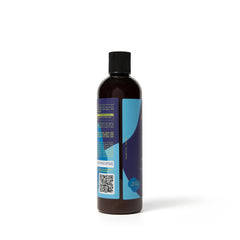 As I Am Dry & Itchy Scalp Care Conditioner application demonstrates hydrating scalp care.