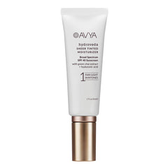 AVYA SPF 40 bottle pump promotes quick, even coverage for a natural look.