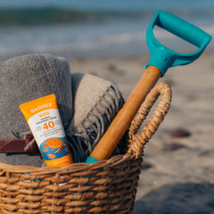 Badger Kids sunscreen ingredients list featuring zinc oxide and sunflower oil