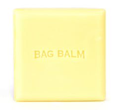 Bag Balm soap ready for daily use with Bag Balm ointment for moisturized skin.