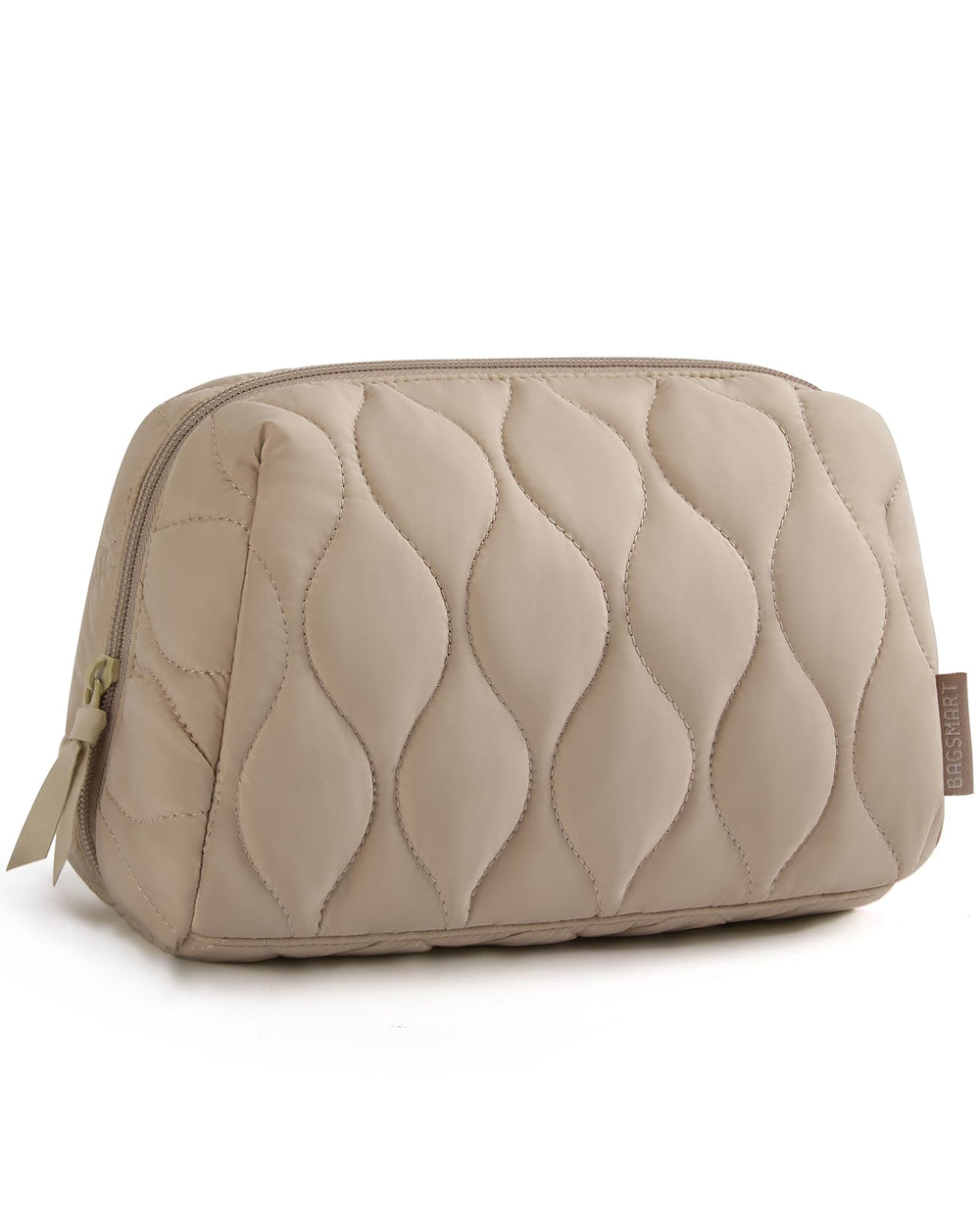 BAGSMART makeup bag wide opening for quick cosmetic access.