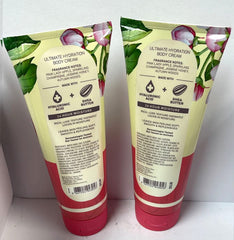 Bath and Body Works Champagne Apple & Honey body cream applied for smooth, hydrated skin