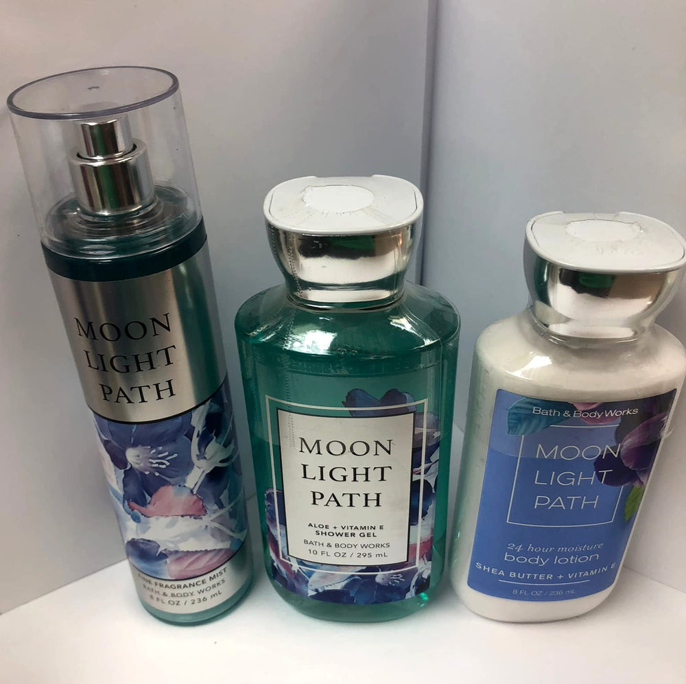 Bath & Body Works Moonlight Path shower gel bottle with garden-scented cleanse.