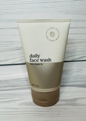 Bath & Body Works bottle with rich foam ready for daily cleansing.