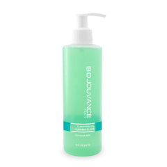 Bio Jouvance Paris clarifying gel cleanser foam lather demonstrates gentle exfoliation and deep pore cleansing.