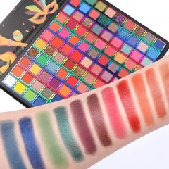 BONNIE CHOICE Textures matte shimmer pressed pearl for seamless transitions and diverse finishes.