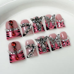 BRKYKGK short duck nails with pink tips and spikes for bold daily glam