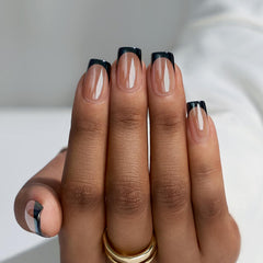BTArtbox Braveheart nails close-up showing black chrome French tip for chic daily wear.