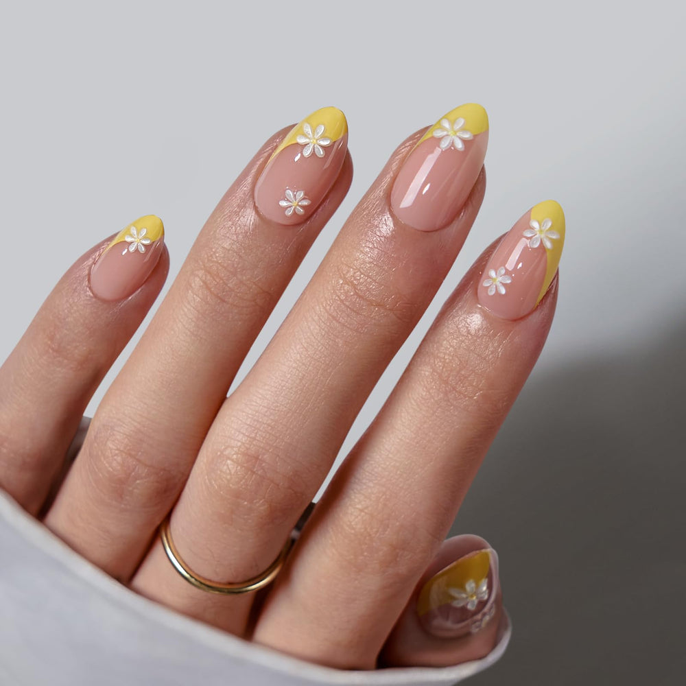 BTArtbox Daisy French-tip nails in front view for at-home salon-quality results