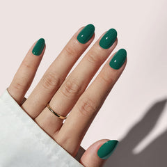 BTArtbox press on nails short dark green in packaging, ready for quick nails makeover.