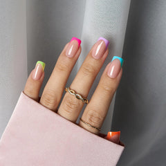 BTArtboxnails XCOATTIPS Short Square Nails create a quick, salon-like extension.