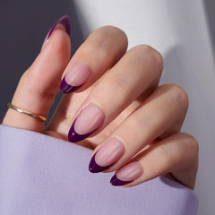 BTArtboxnails XCOATTIPS short almond tips for quick at-home manicures.