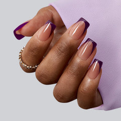 BTArtboxnails XCOATTIPS X-COAT technology enables seamless UV curing for durable designs.