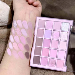 CAKAILA travel-friendly compact case for on-the-go makeup