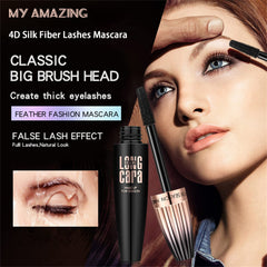 Cappuvini mascara brush closeup shows ten-layer bristles delivering full-fan lashes.
