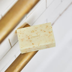 Caswell-Massey Heritage Body Scrub detail highlights grapefruit peel accents.