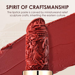 Catkin Moist Lipstick enriched with Vitamin E and avocado oil hydrates lips during wear