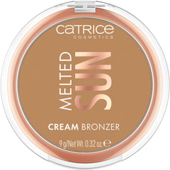 Catrice Melted Sun Cream Bronzer application swatch for seamless blend.