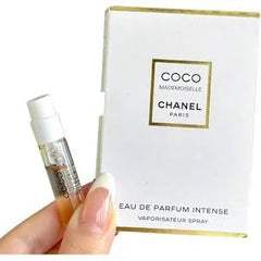 Compact packaging of CHANEL Coco Mademoiselle Intense fits for purse storage.