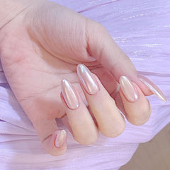 COSMOO Pearl Pink swatch reveals iridescent shimmer on nails.