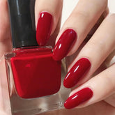 COSMOO red quick-dry nail polish bottle with bold color