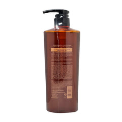 Daeng Gi Meo Ri Honey Therapy Shampoo lather demonstrates rich, nourishing foam