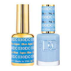 DAISY DND DC Blue Collection bottle close-up with vibrant Aqua Blue polish for bold looks