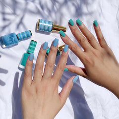 Color swatches of DAISY DND DC Blue Collection in Aqua Blue for shade matching