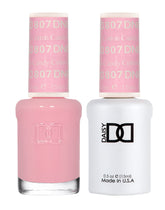 Daisy DND gel polish bottle in Cotton Candy with vibrant bubblegum pink color