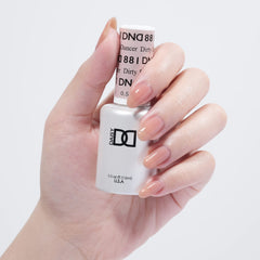 DAISY DND lacquer matches Dirty Dancer 881 with a sheer finish.