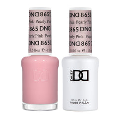 Daisy DND Pearly Pink gel polish bottle with a pearly sheer finish and long wear.