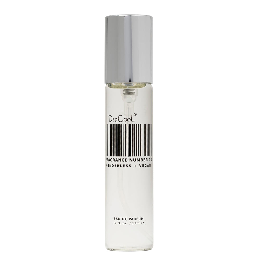 DedCool Blonde bottle close-up showing premium design and lasting, versatile fragrance.
