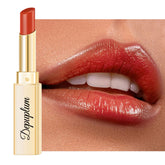 Depuplum Coral Lipstick shows a soft texture for smooth, hydrated lips.