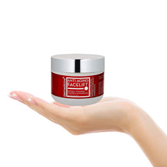 Dermedicine hyaluronic acid vitamin E ingredients close-up highlighting moisturization