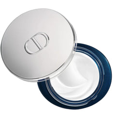 Dior Capture Totale Intensive Restorative Night Creme application, smooth ritual for nighttime skin care