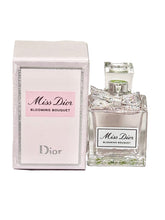 Miss Dior Blooming Bouquet bottle front view for daytime wear