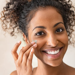 Ingredients include broccoli, cucumber, kale complex for skin nourishment.