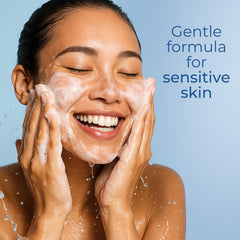 Fragrance-free, noncomedogenic formula displayed on packaging